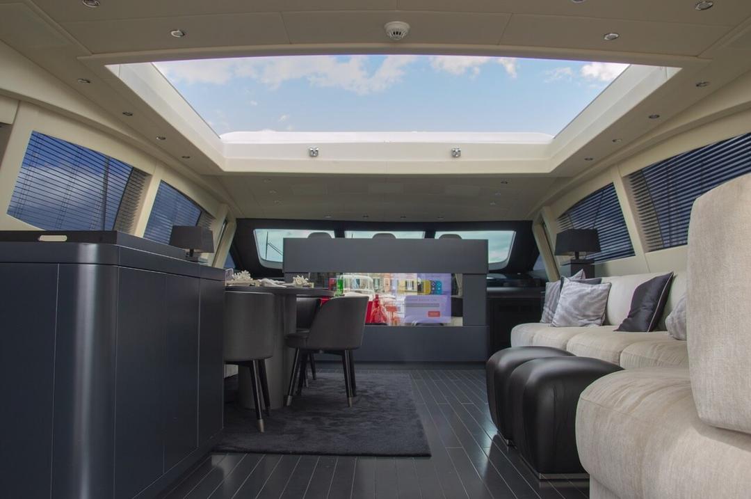 Unique Saloon