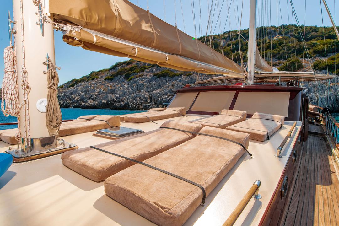 Sun-Kissed Serenity: Unwind and Relax