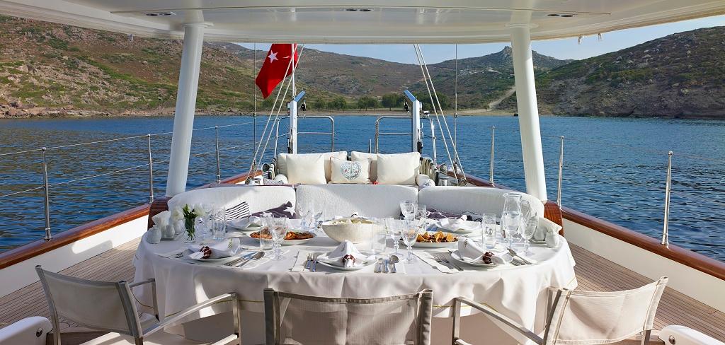 Dine with Spectacular Views