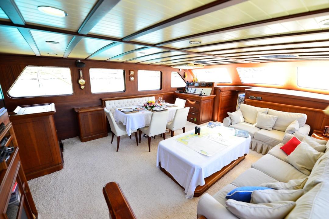 Fully Equipped Saloon