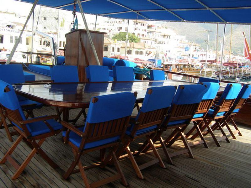 Alfresco Dining