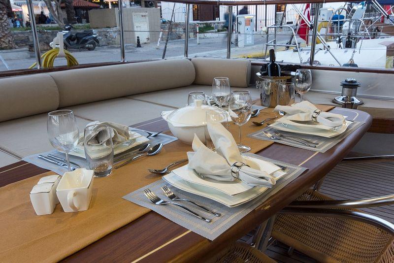 Alfresco Dining