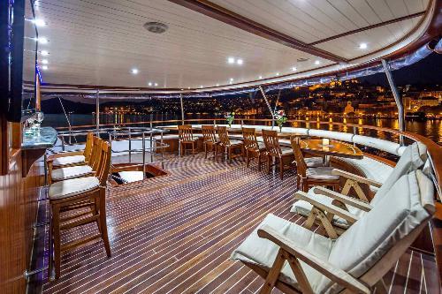 Dine with a Panoramic Views