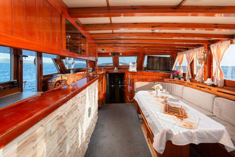 Fully Equipped Saloon