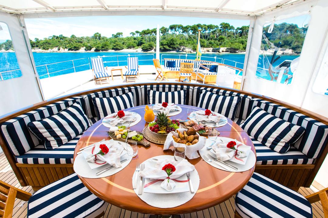 Dine with Spectacular Views