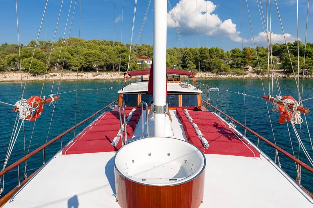 Jacuzzi on board