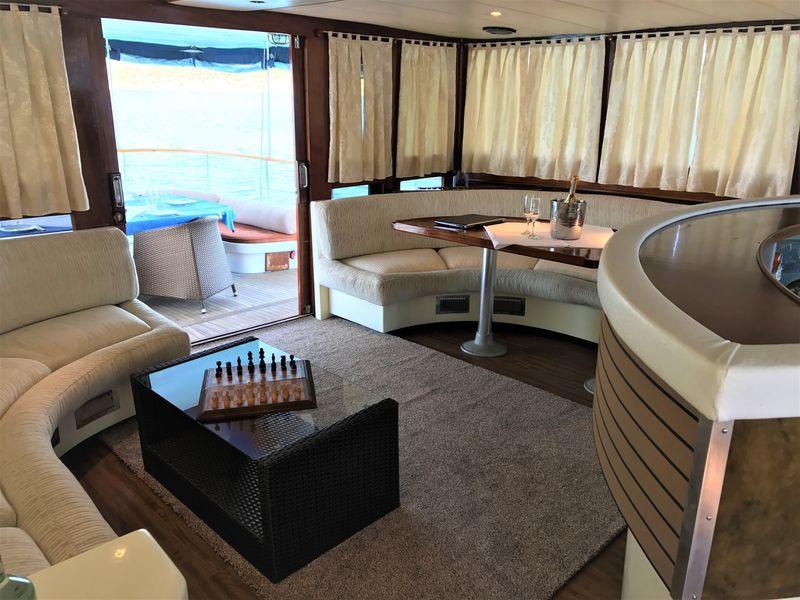 Fully Equipped Saloon
