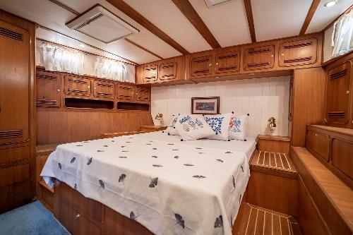 Comfort Redefined: Your Best Yacht Experience