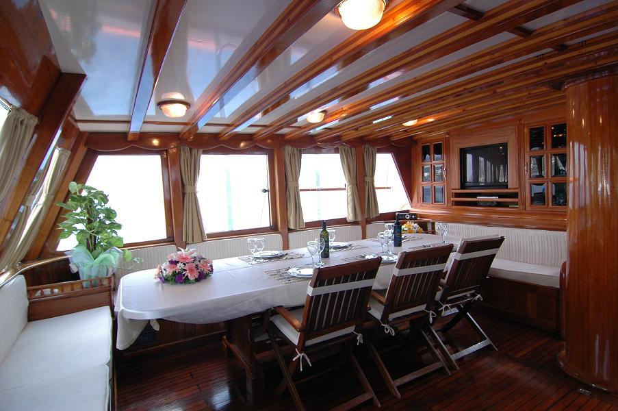 Fully Equipped Saloon