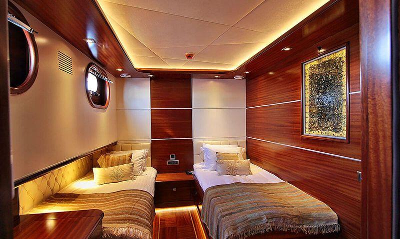 A Journey of Great Comfort: Experience Carpe Diem V's Ultimate Relaxation