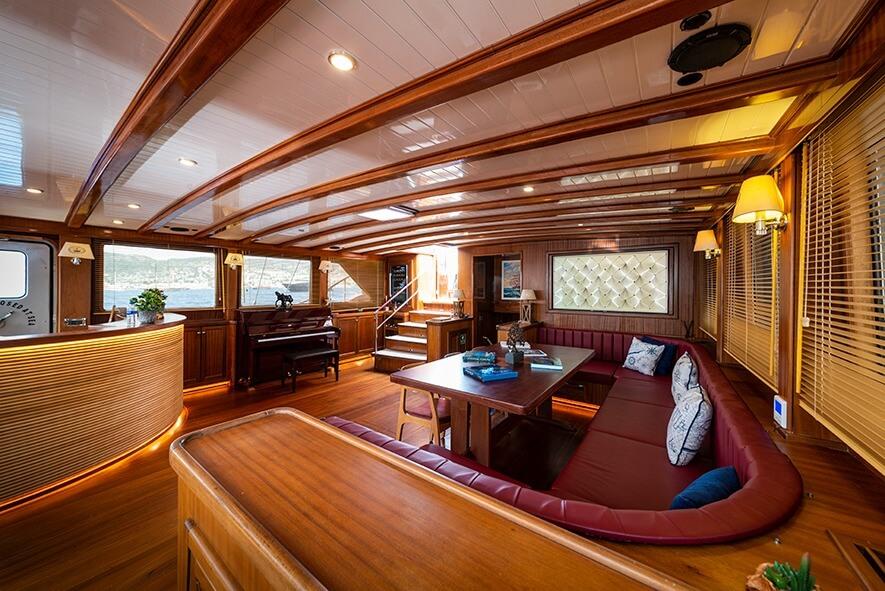 Fully Equipped Saloon