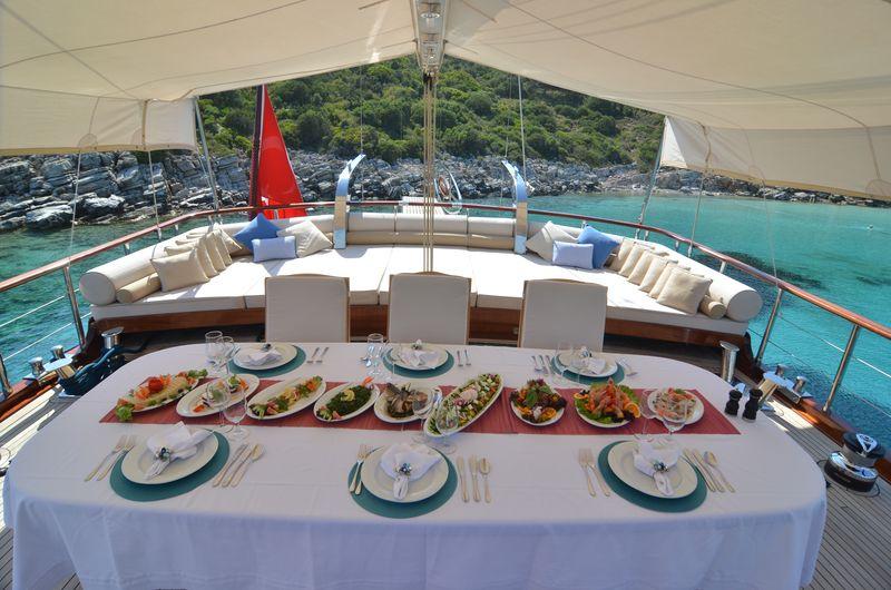 Dine with Stunning Views