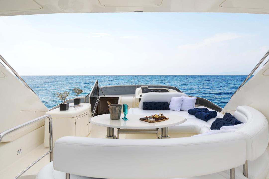 Pleasant Flybridge