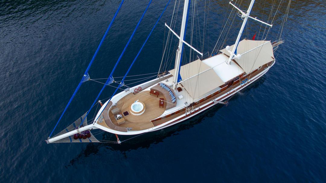 Spacious Deck