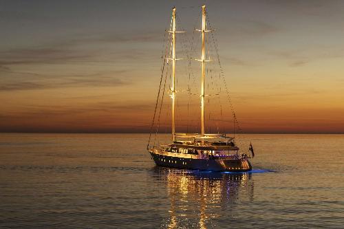 Aurum Sky