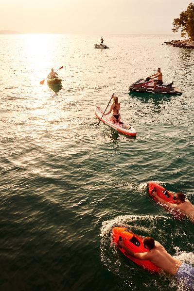 Extensive selection of aquatic toys