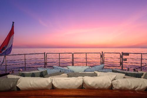 Relax on the Fly Deck