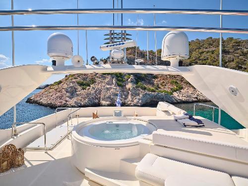 Jacuzzi on board