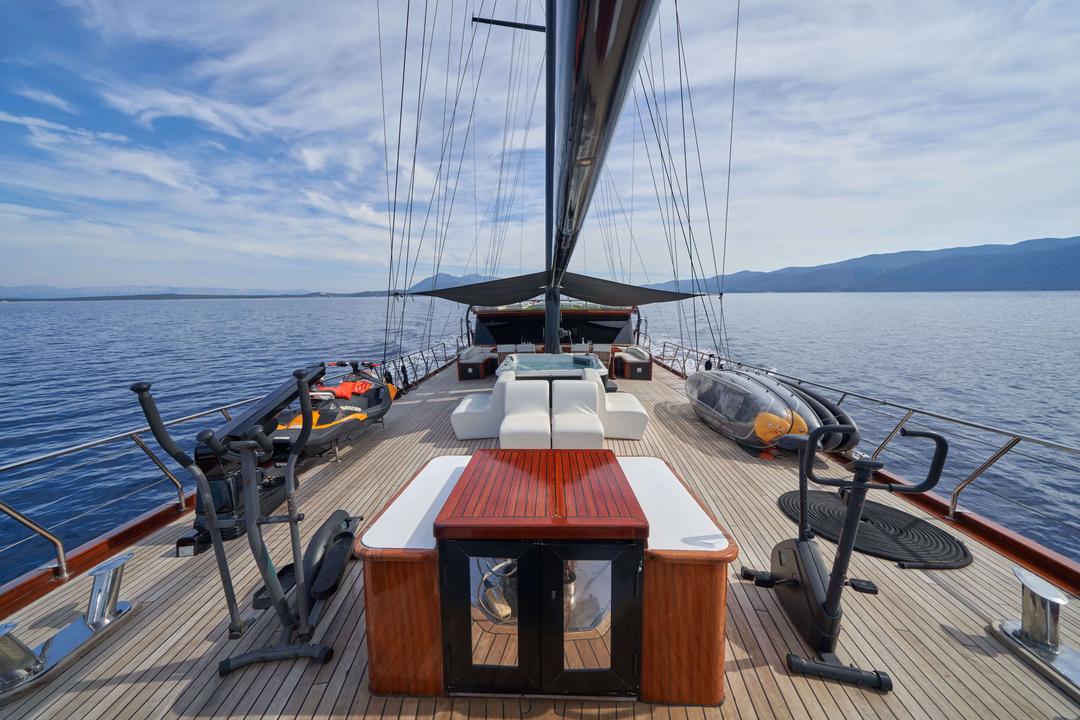 Spacious deck