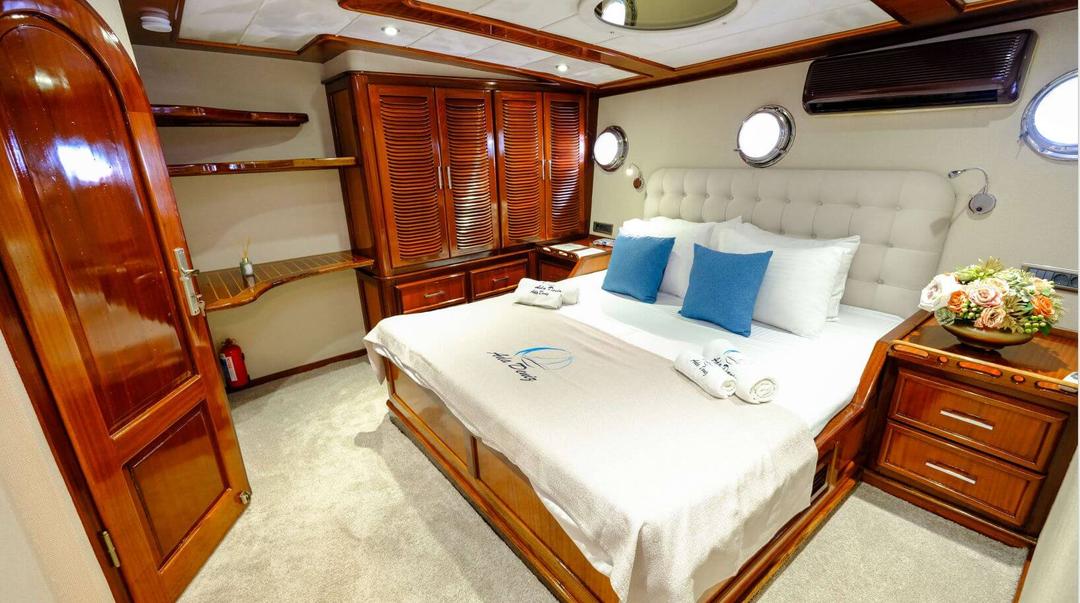 Unwind in Elegance and Comfort