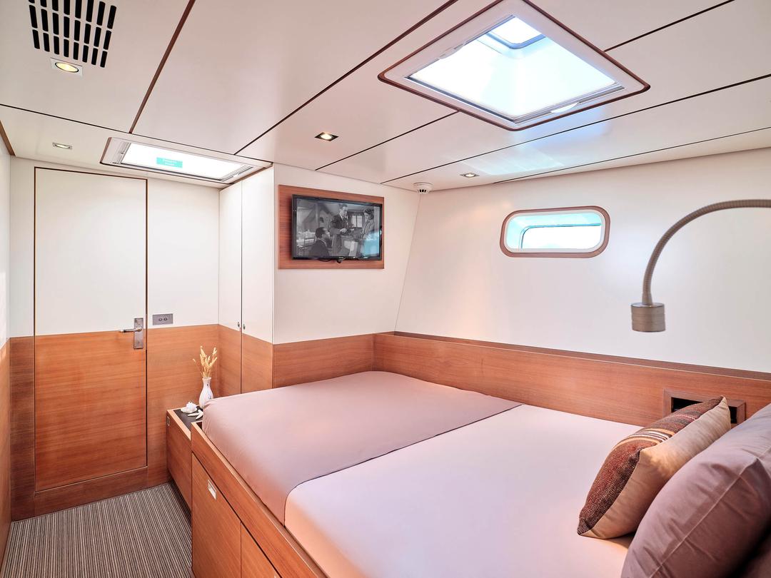 Luxurious Lodgings