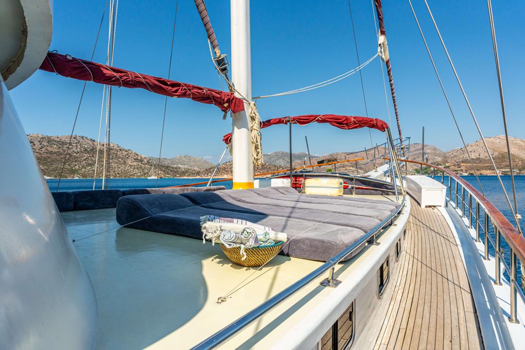 Decked in Serenity: Relaxation Amenities Galore