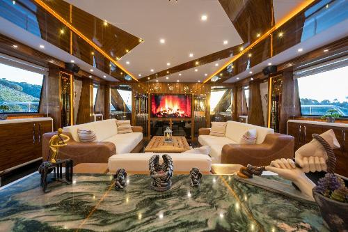 Luxurious Saloon
