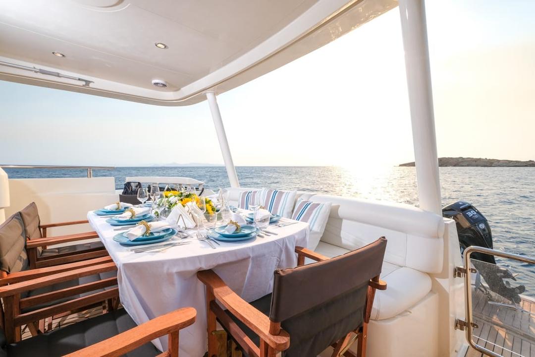 Open-air gourmet dining experience