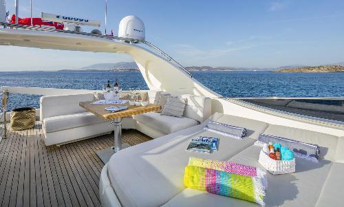Indulge in Sun-Soaked Relaxation