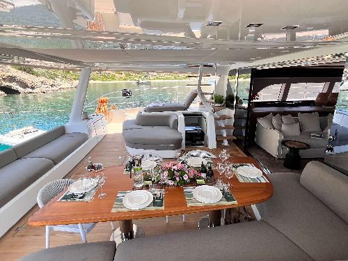 Alfresco Dining