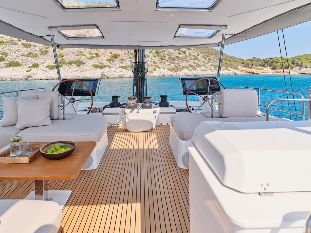 Exceptional Flybridge