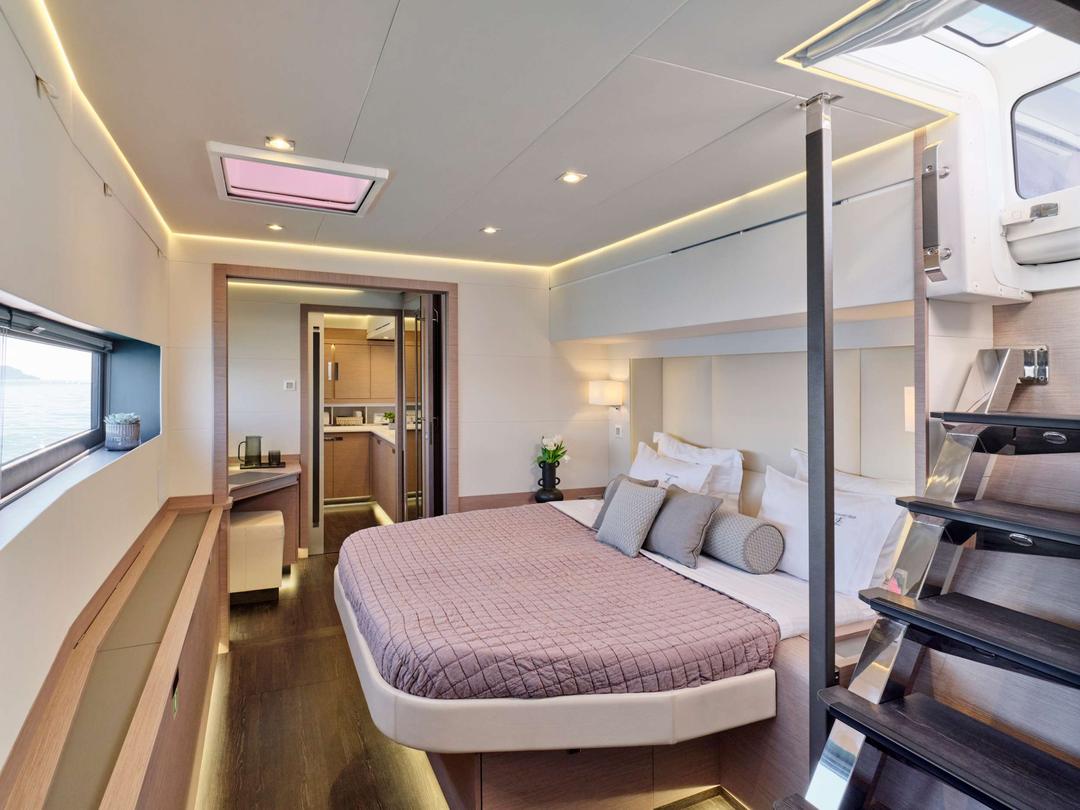  Luxury of a Five-Star Hotel, privacy and conviviality