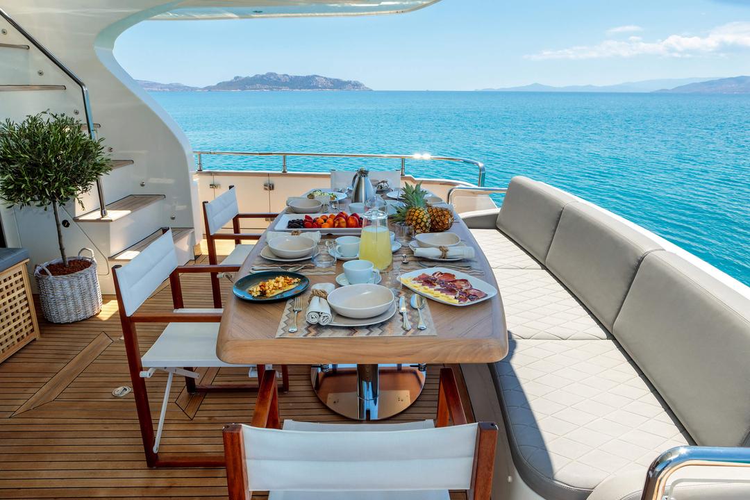 Delectable open-air dining