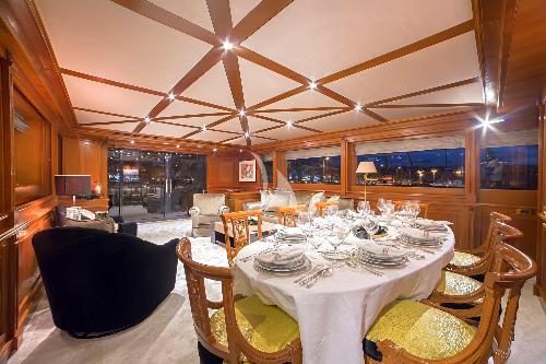 Conducive to relaxation and socializing