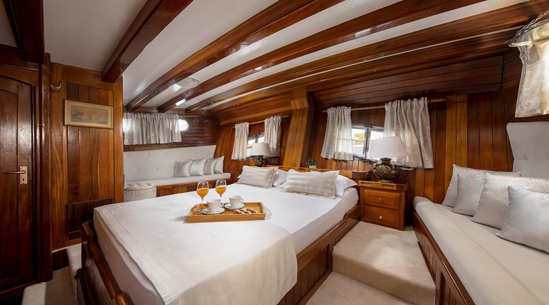A Haven of Coziness: Retreat to the Serene Cabins