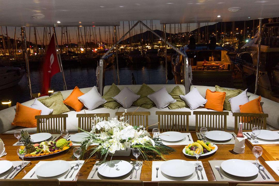 Culinary Delights Under the Stars