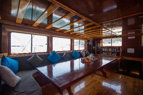 Salon of Utmost Comfort