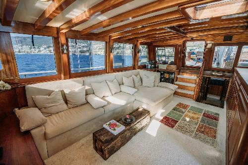 Inviting Salon: Your Home at Sea