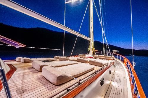 Stylish Foredeck