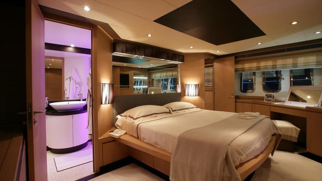 Versatile Cabin Arrangement