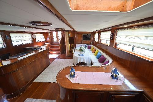 Fully Equipped Saloon