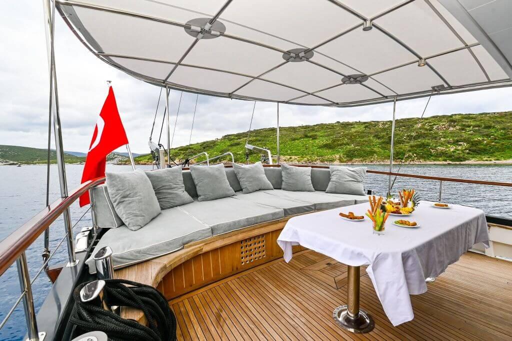 Delectable open-air dining