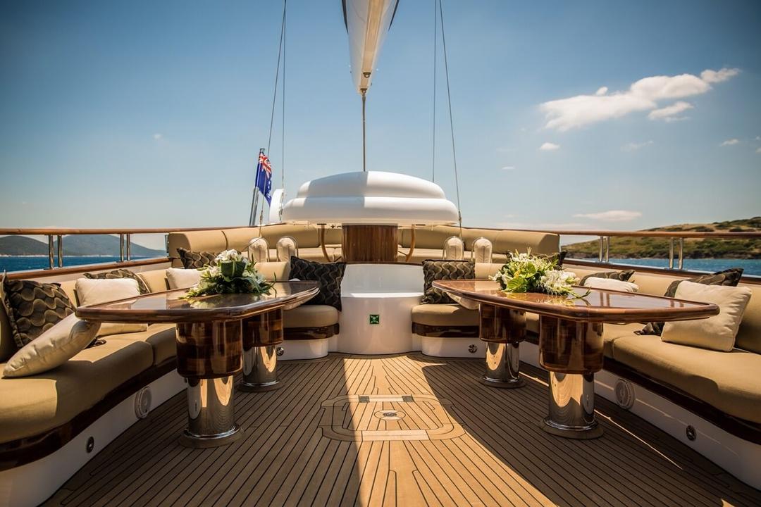 Dine with a Panoramic View