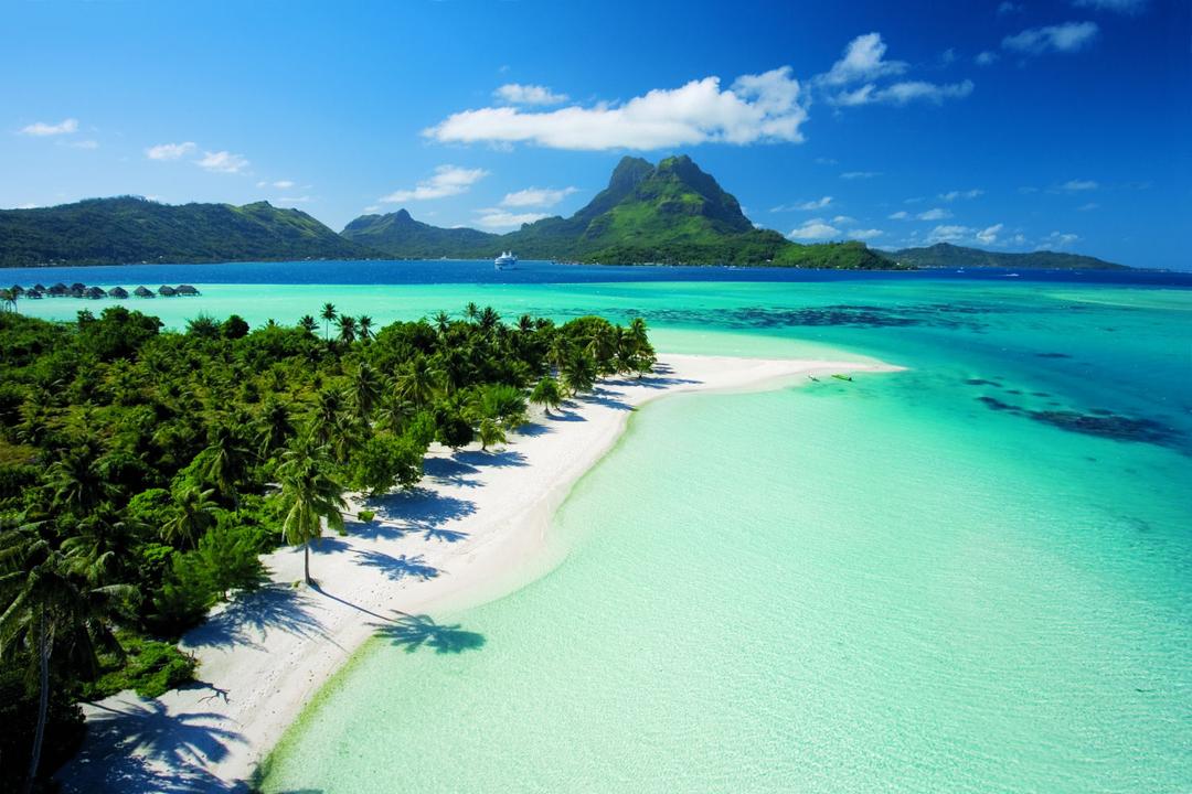 Discover the Ultimate Luxury with Our All-Inclusive Tahiti Yacht Charter in Bora Bora Aboard Lagoon 620
