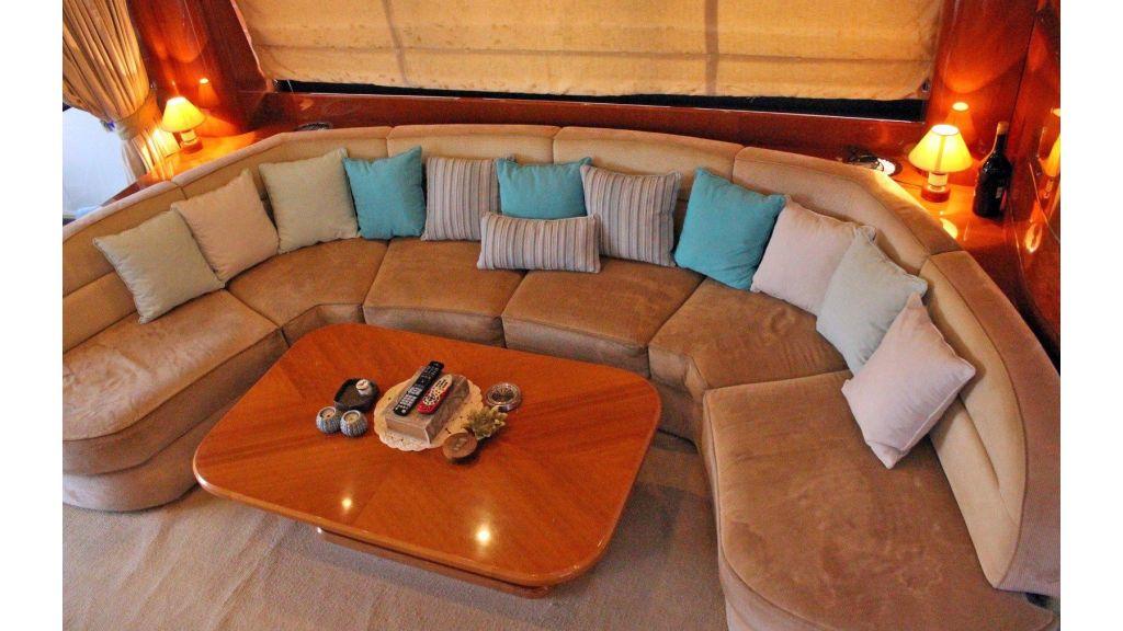 Comfortable Lounge Retreat