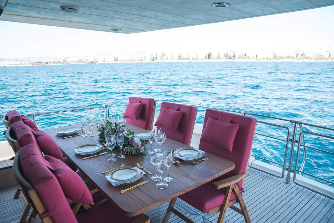 Culinary Delights with a View: Temptation's Alfresco Dining Oasis